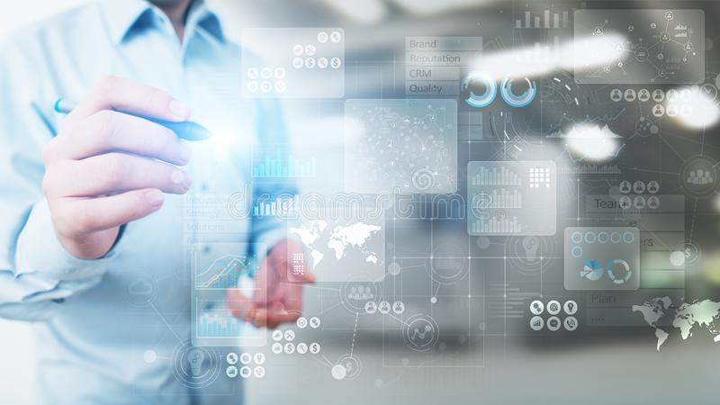 面對(duì)企業(yè)眾多的BI分析需求，該怎么辦？